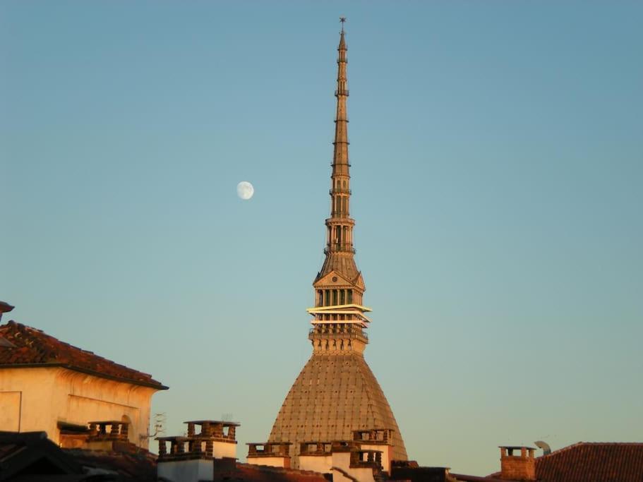 Colazione In Piazza Castello Bed & Breakfast Turin Bagian luar foto