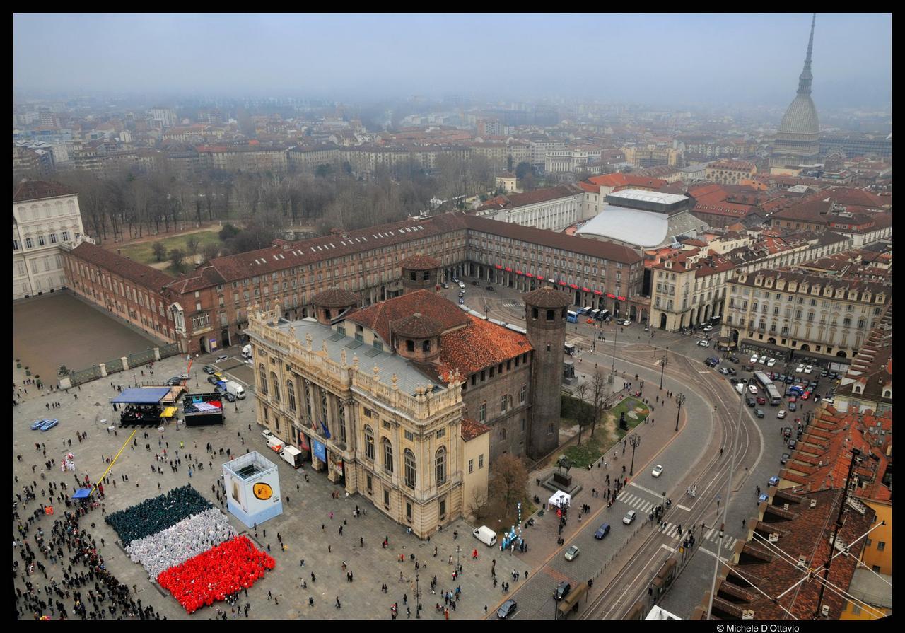 Colazione In Piazza Castello Bed & Breakfast Turin Bagian luar foto